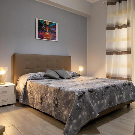 Zuroli Suite Наполи Екстериор снимка