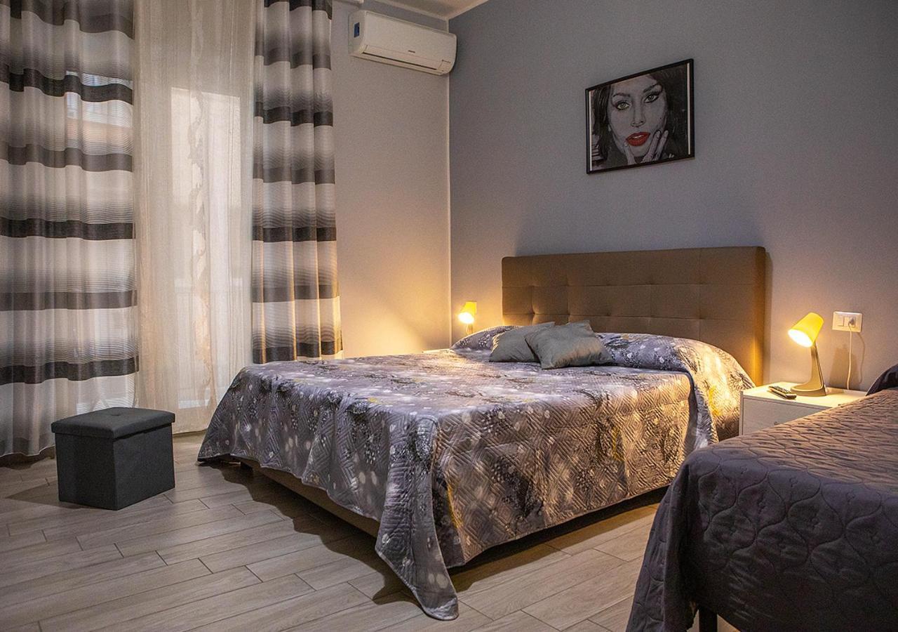 Zuroli Suite Наполи Екстериор снимка